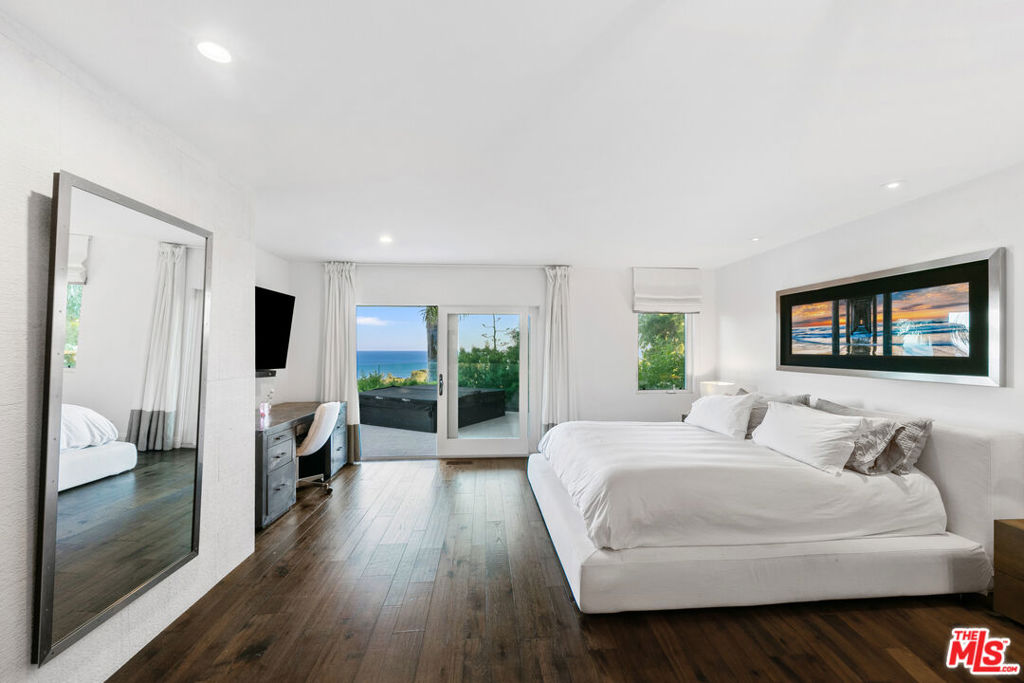 6311 Tantalus Drive Property Photo 22