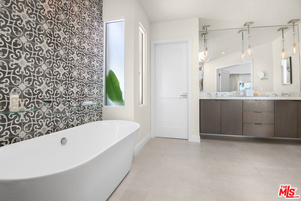 6311 Tantalus Drive Property Photo 25