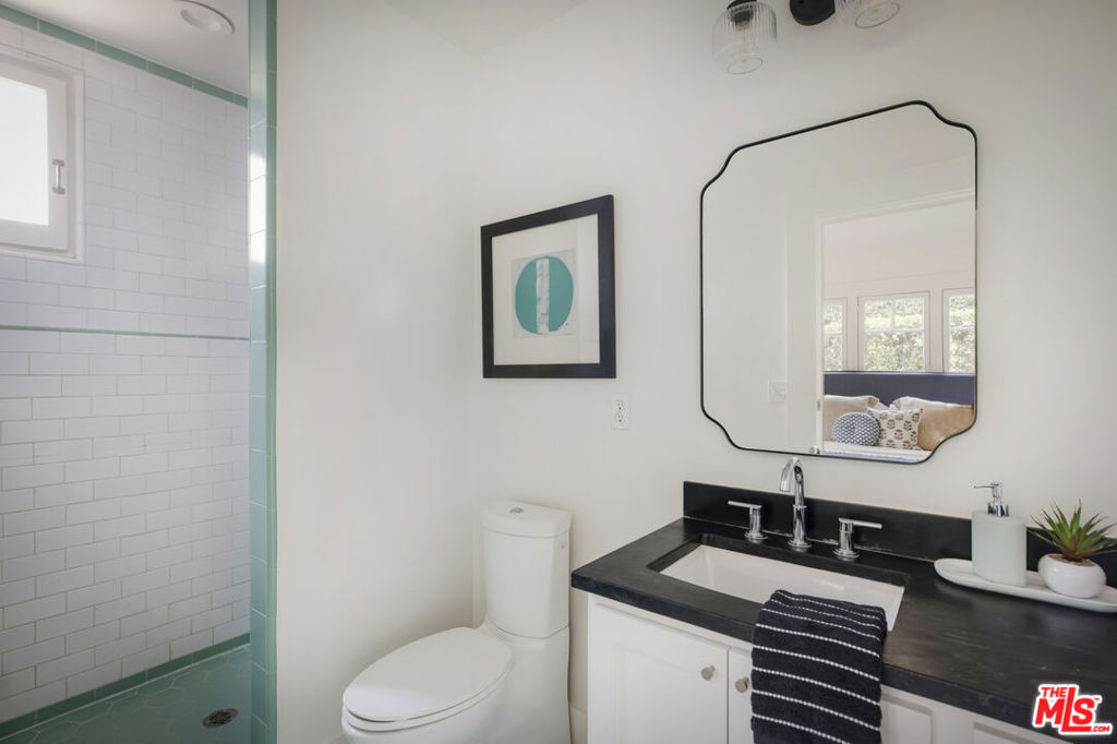 5018 Granada Street Property Photo 24
