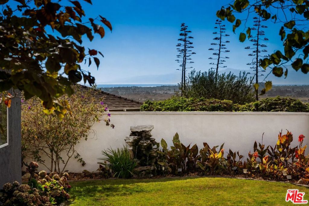 7811 Nardian Way Property Photo 14