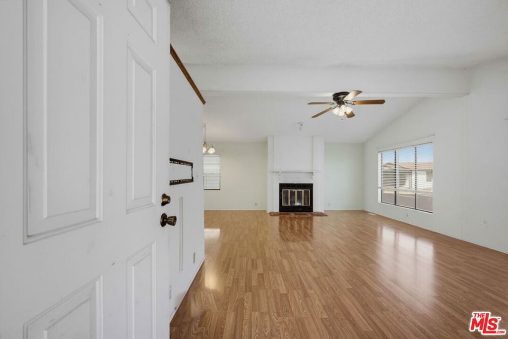 1300 W Menlo Avenue 222 Property Photo 7