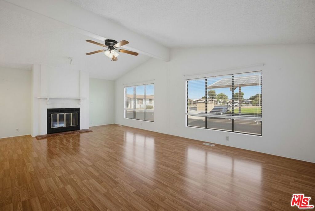 1300 W Menlo Avenue 222 Property Photo 8