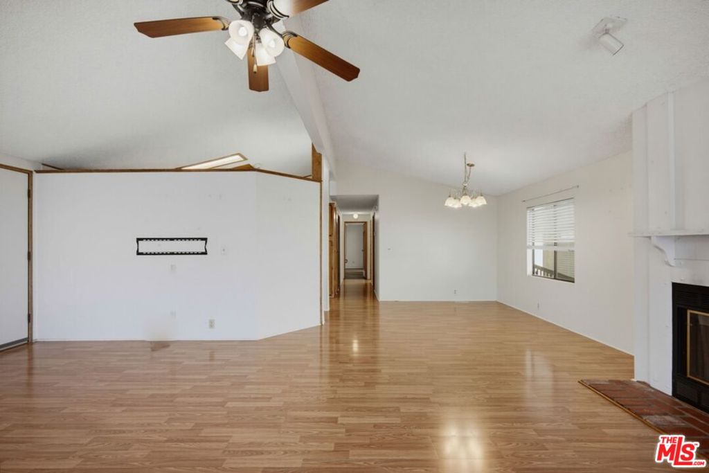1300 W Menlo Avenue 222 Property Photo 10