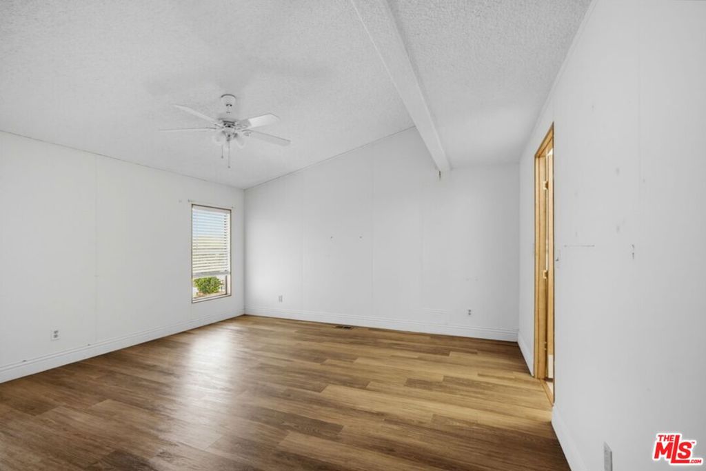 1300 W Menlo Avenue 222 Property Photo 22