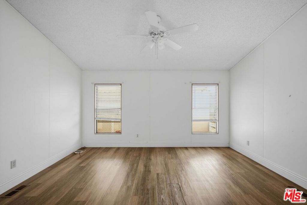 1300 W Menlo Avenue 222 Property Photo 23