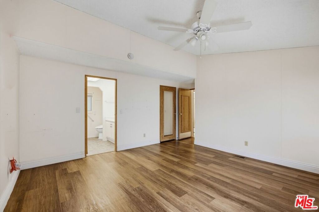 1300 W Menlo Avenue 222 Property Photo 24