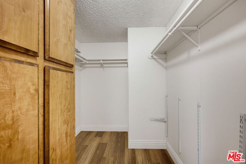 1300 W Menlo Avenue 222 Property Photo 27