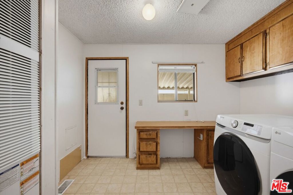 1300 W Menlo Avenue 222 Property Photo 29