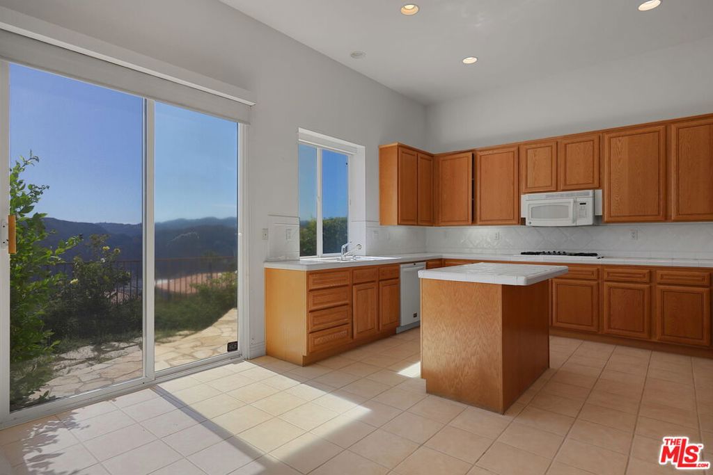 1492 Paseo De Oro Property Photo 20