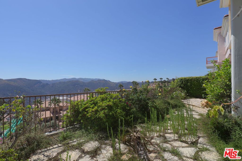 1492 Paseo De Oro Property Photo 45