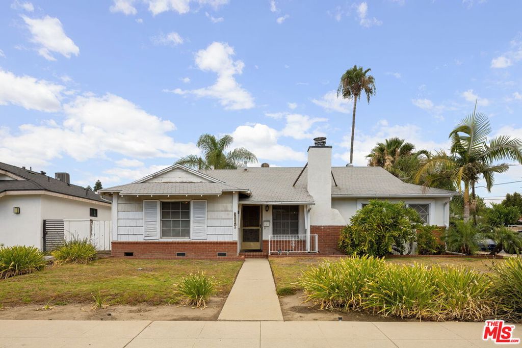 15201 Devonshire Street Property Photo 1