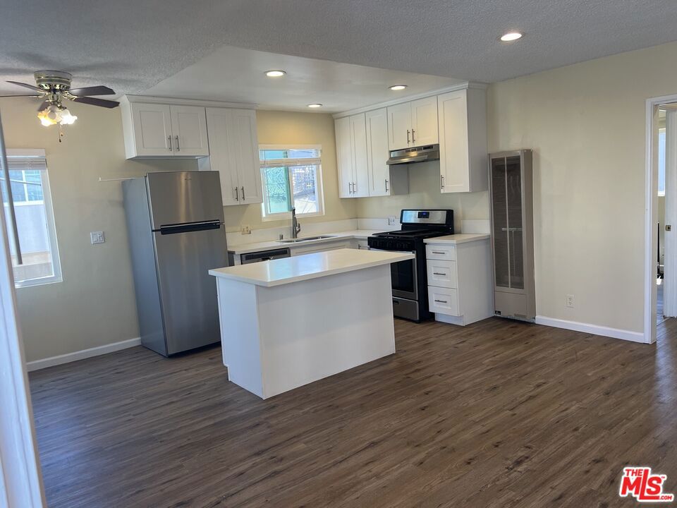 1419 Stanford Street Unit E Property Photo 10