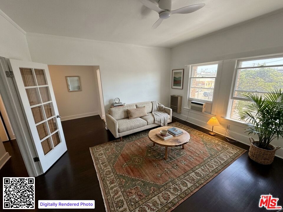 4125 S Figueroa Street 302 Property Photo 3