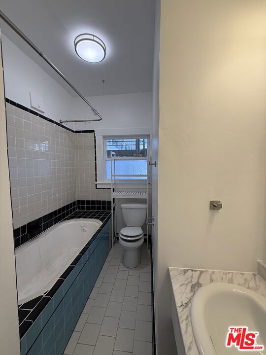 4125 S Figueroa Street 302 Property Photo 12