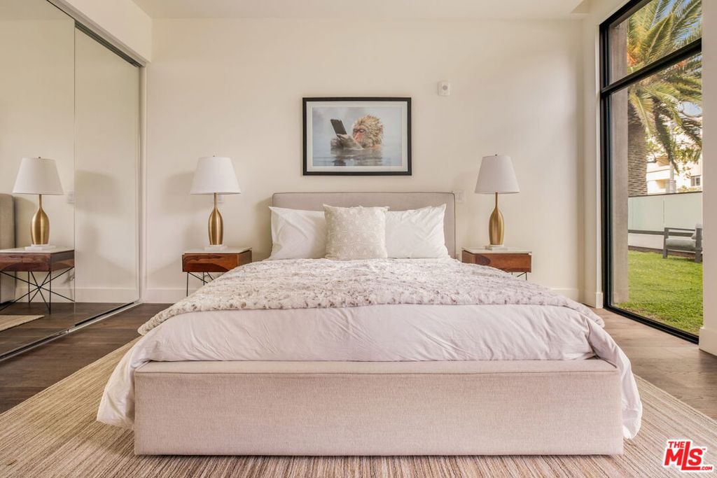 425 N Palm Drive 103 Property Photo 22