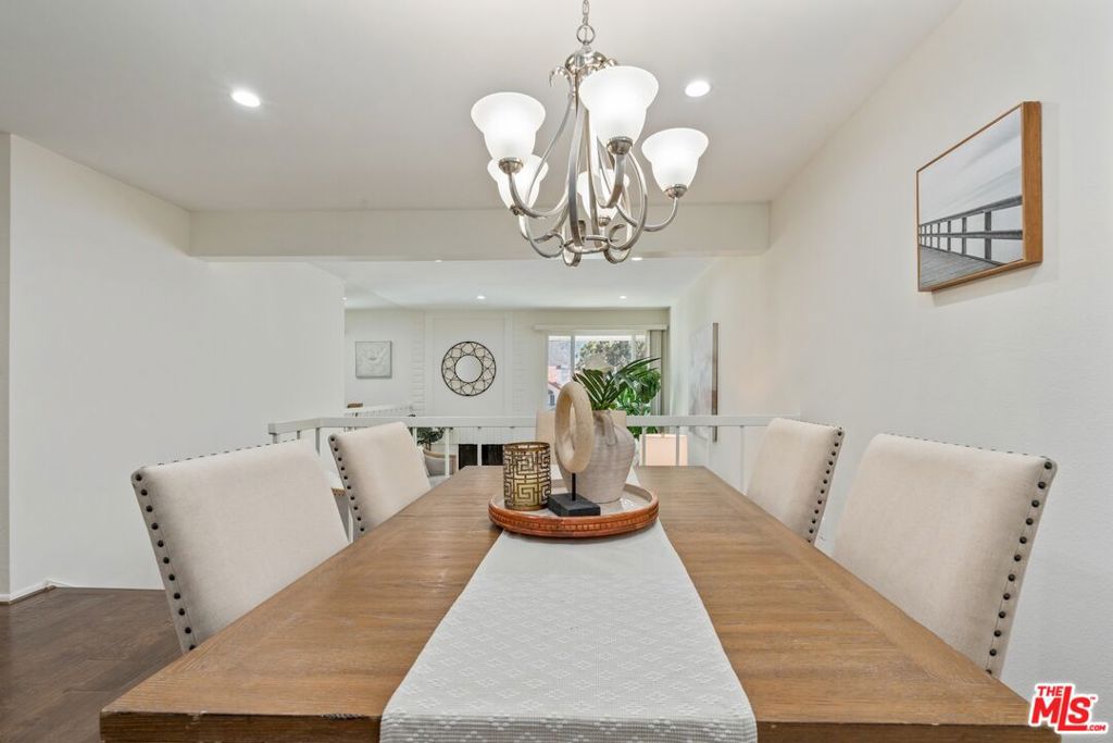 17253 Palisades Circle Property Photo 8