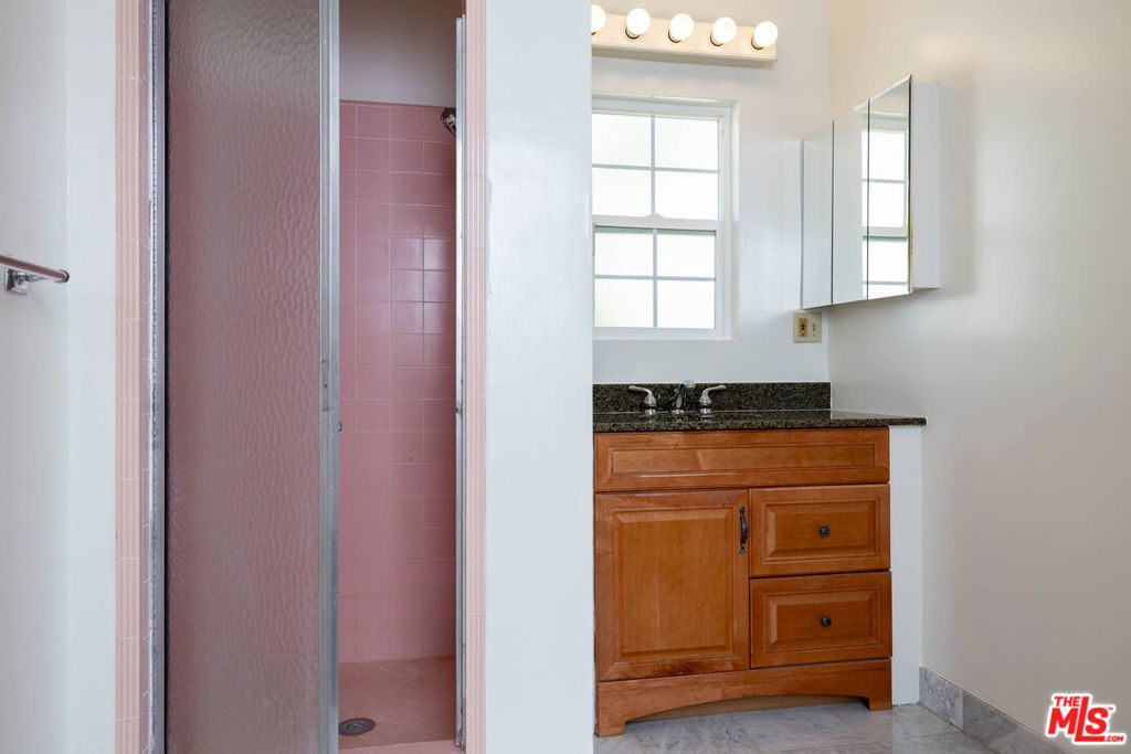 1050 Harvard Street Property Photo 22