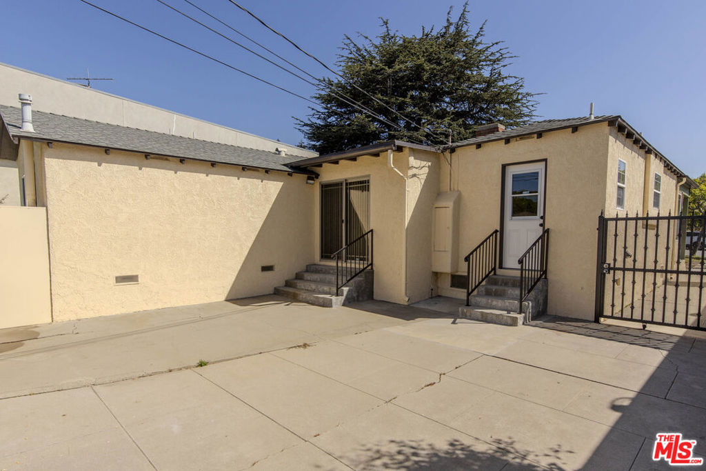 1050 Harvard Street Property Photo 32