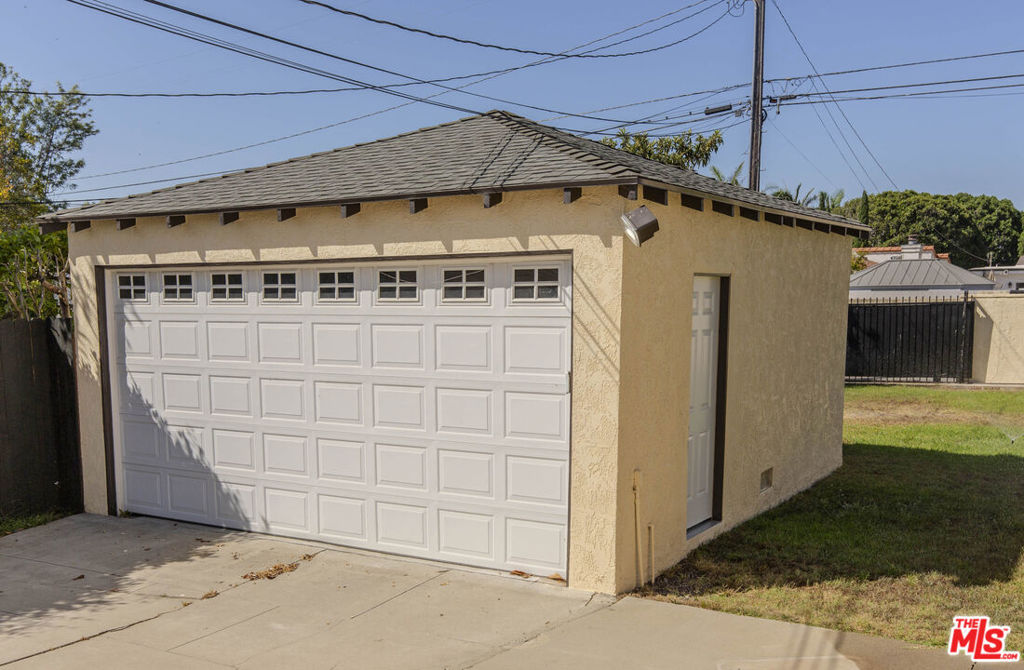 1050 Harvard Street Property Photo 33