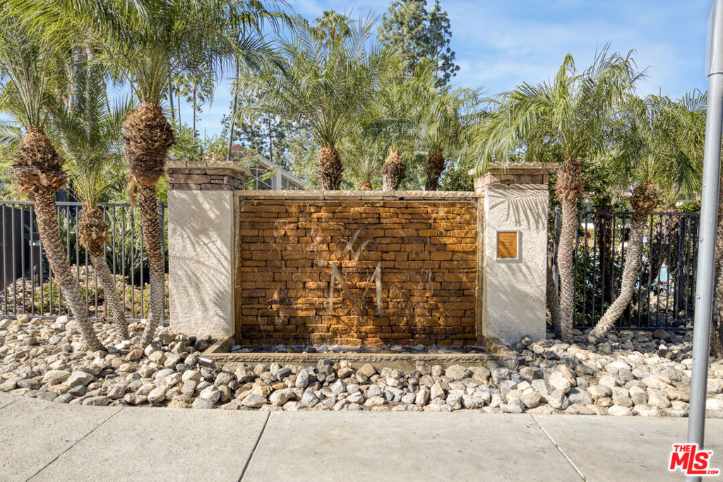 5535 Canoga Avenue 317 Property Photo 15