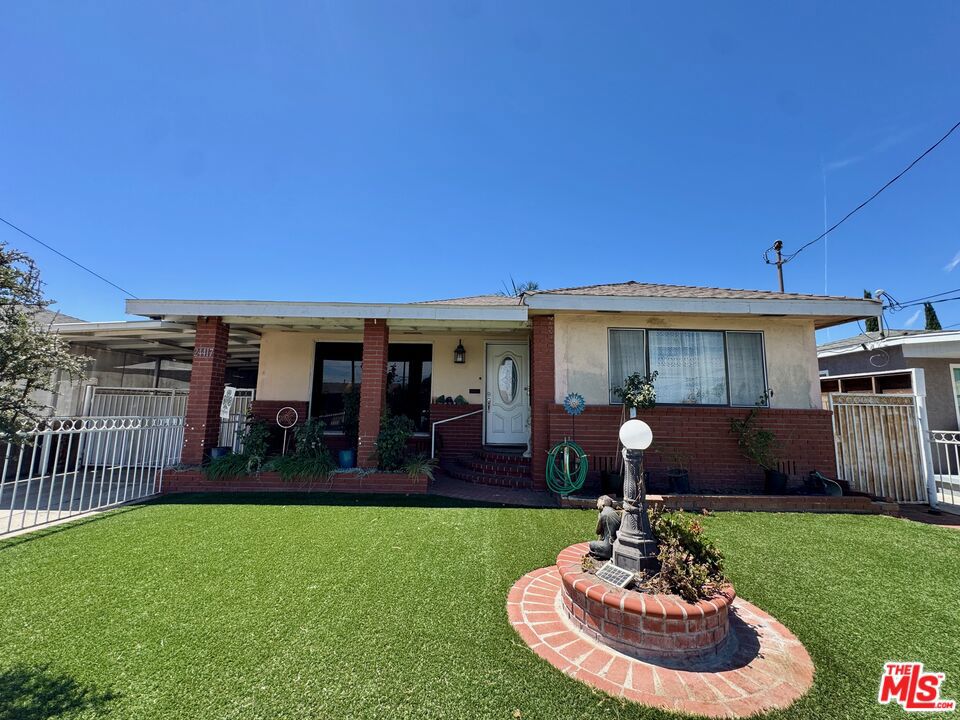 24417 Broad Avenue Property Photo 1