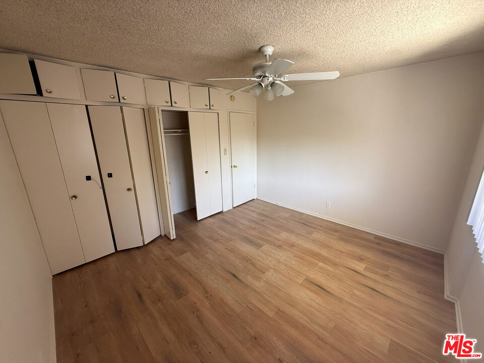 214 E Chevy Chase Drive Property Photo 6