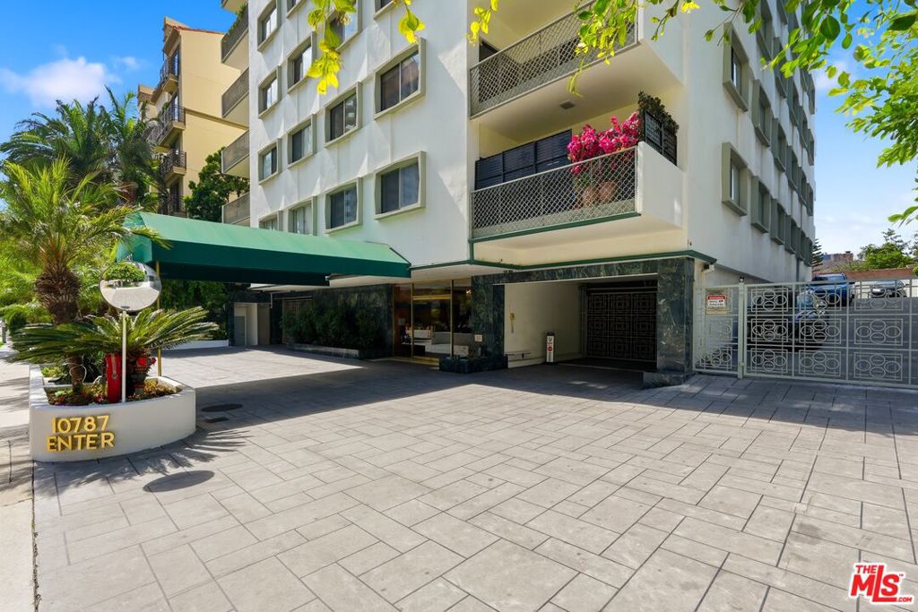 10787 Wilshire Boulevard 402 Property Photo 1