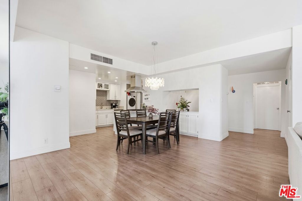 10787 Wilshire Boulevard 402 Property Photo 28