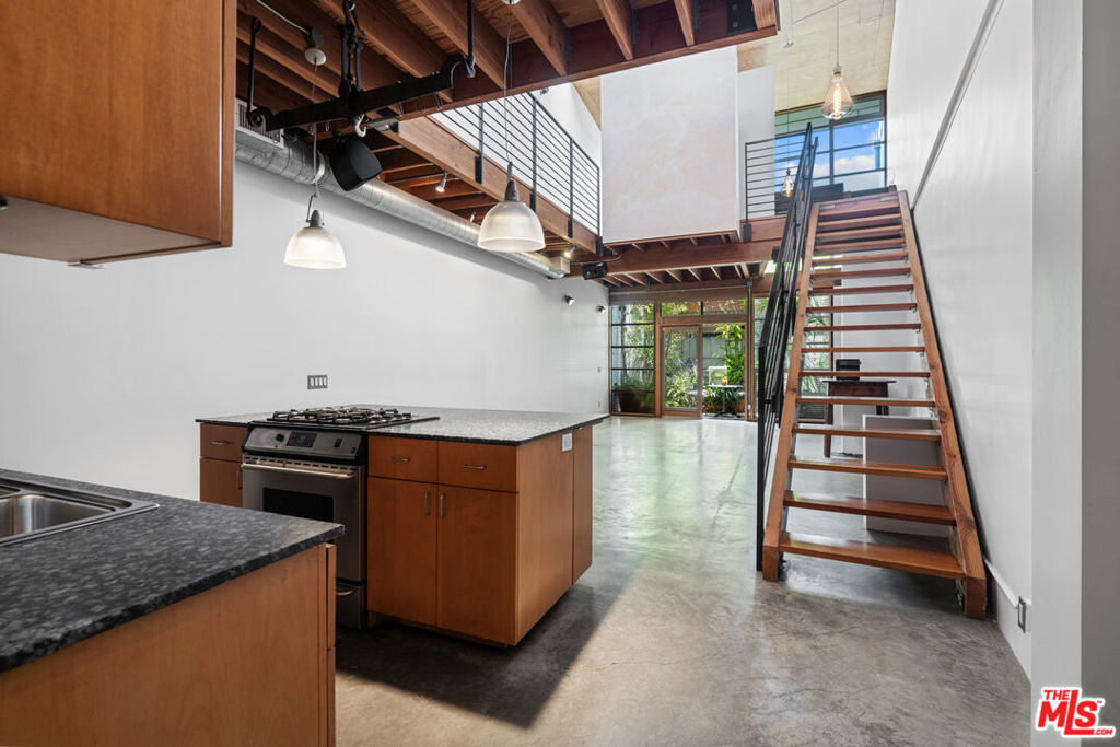 1130 5th Avenue Property Photo 1