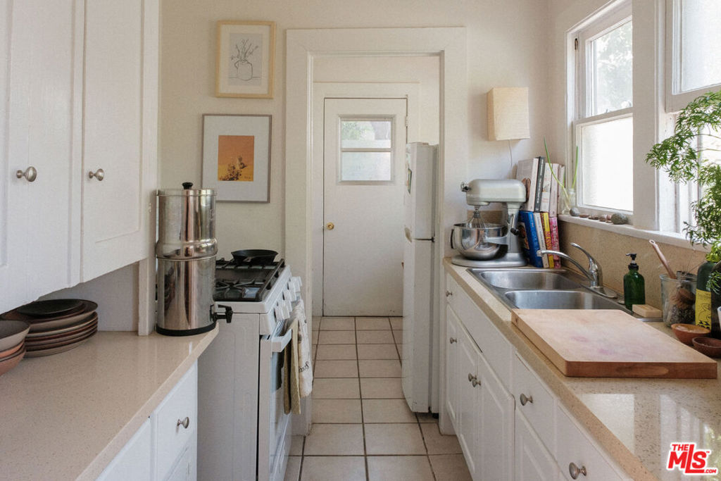 55 W Washington Boulevard Property Photo 15