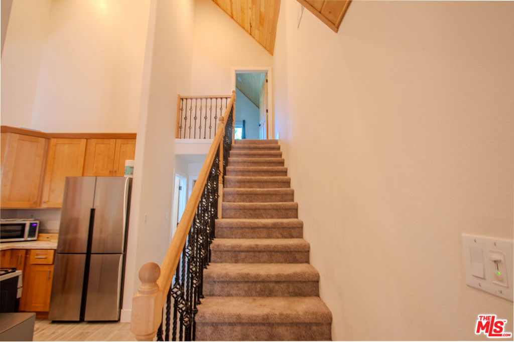 253 Imperial Avenue Property Photo 19