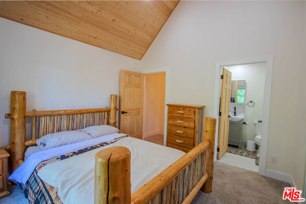 253 Imperial Avenue Property Photo 22