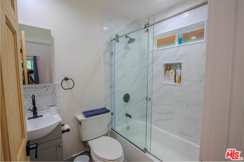 253 Imperial Avenue Property Photo 23