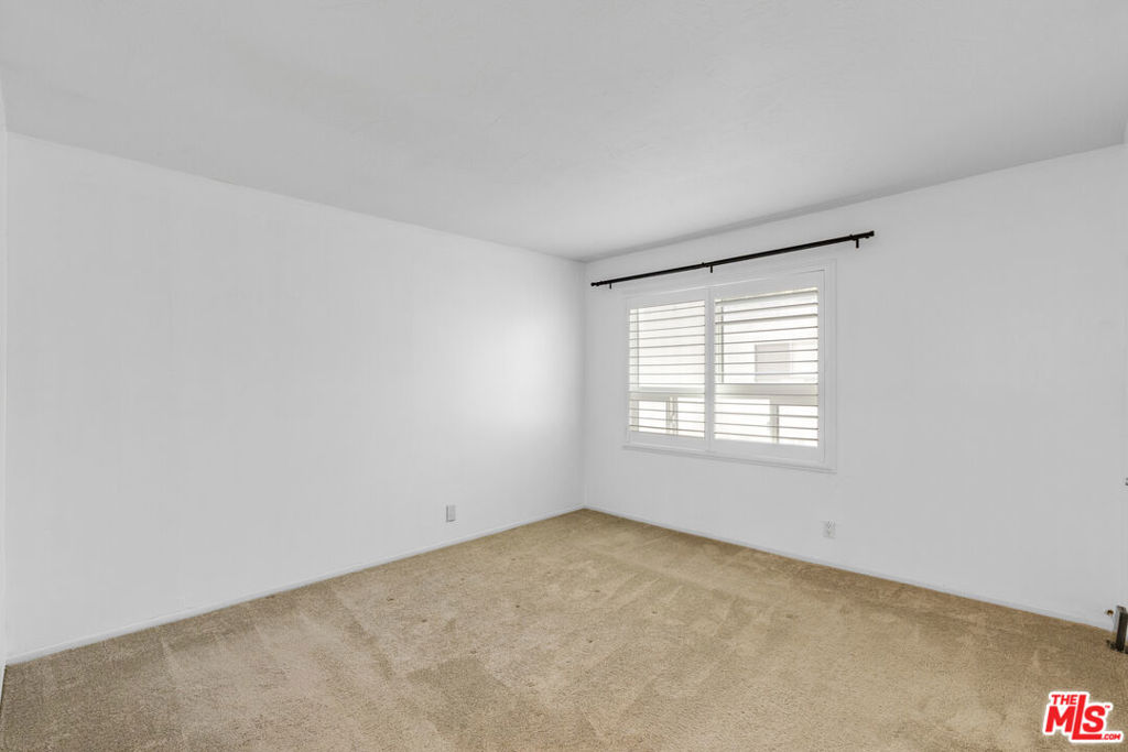 18411 Hatteras Street 246 Property Photo 20