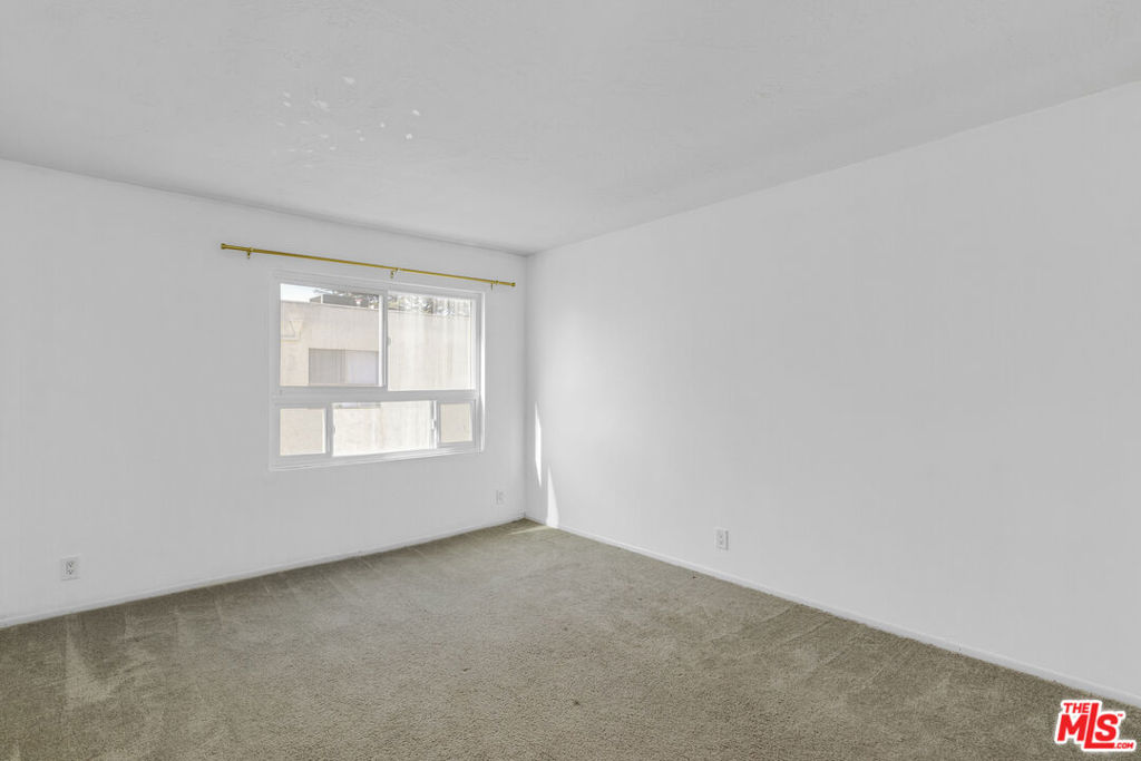 18411 Hatteras Street 246 Property Photo 27