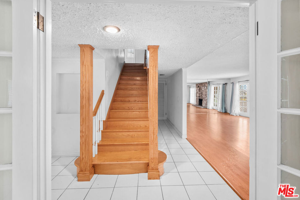 19429 Broadacres Avenue Property Photo 16