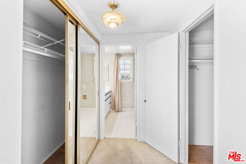 19429 Broadacres Avenue Property Photo 25