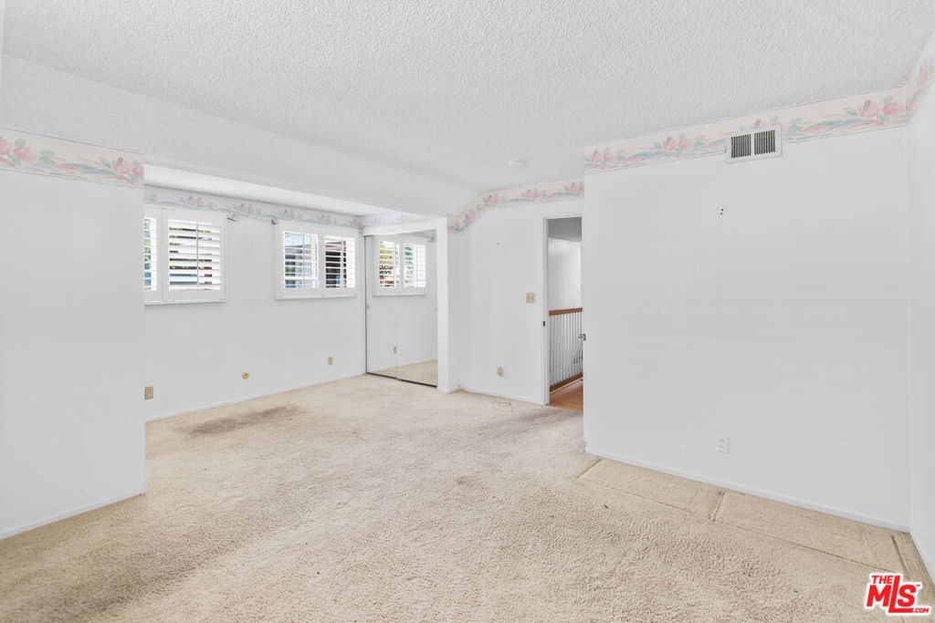 19429 Broadacres Avenue Property Photo 31