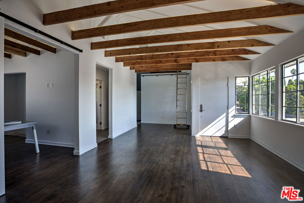 1807 Montana Ave C Property Photo 20