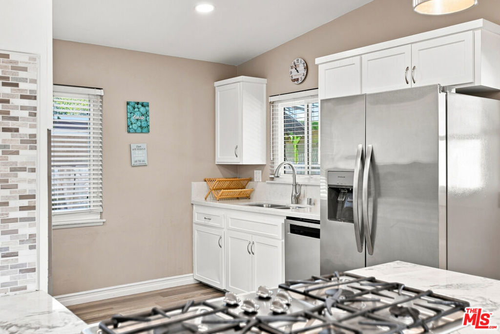 8892 Hoffing Avenue Property Photo 10