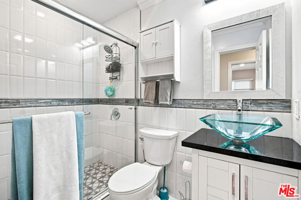 8892 Hoffing Avenue Property Photo 19