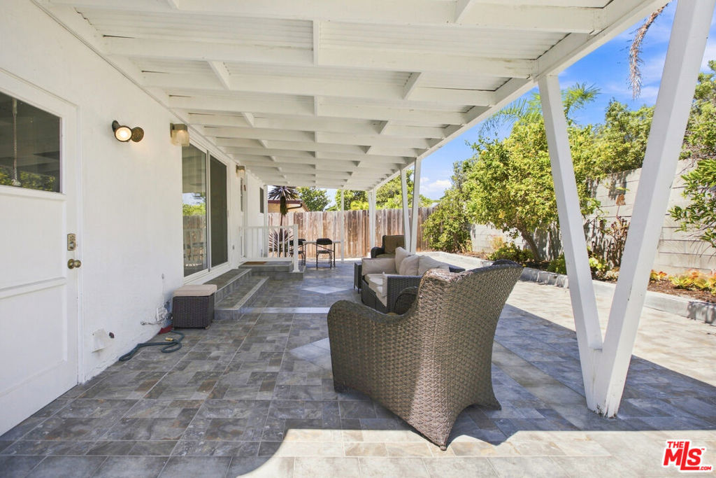 8892 Hoffing Avenue Property Photo 25