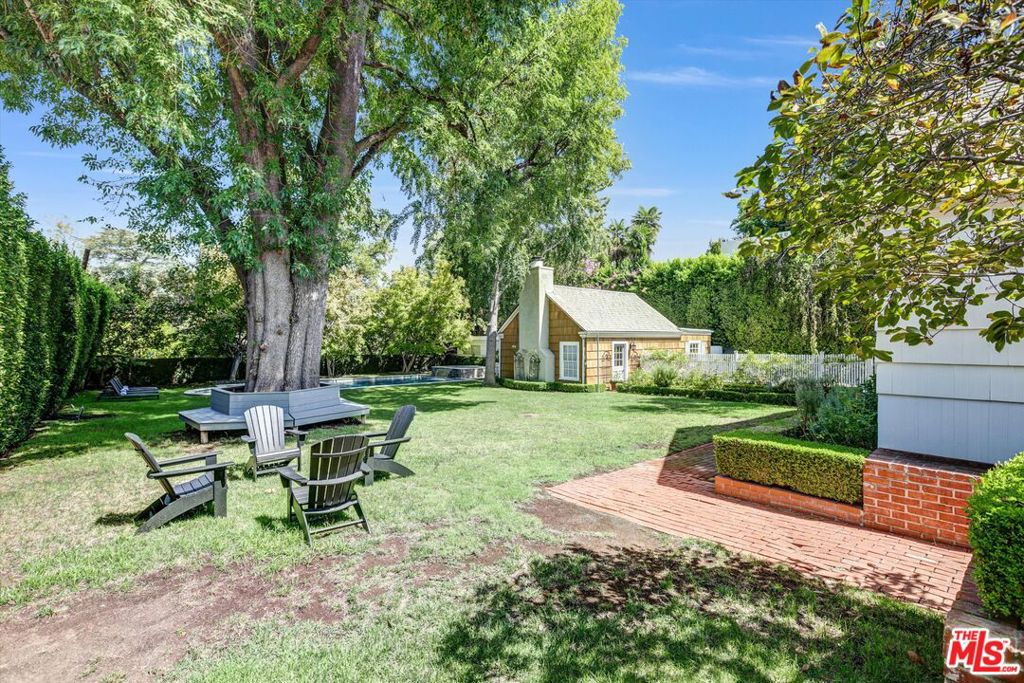 15235 Valley Vista Boulevard Property Photo 3