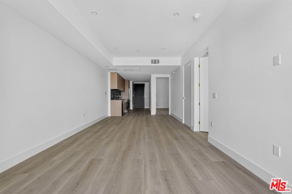 1808 Lincoln Boulevard 305 Property Photo 7