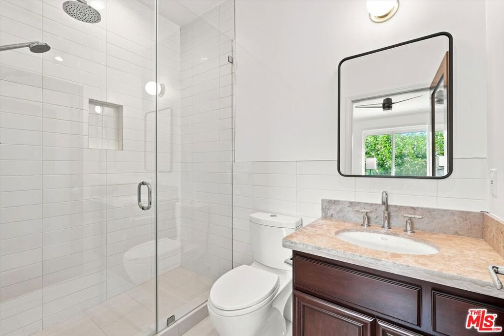 1153 N Formosa Avenue 102 Property Photo 36