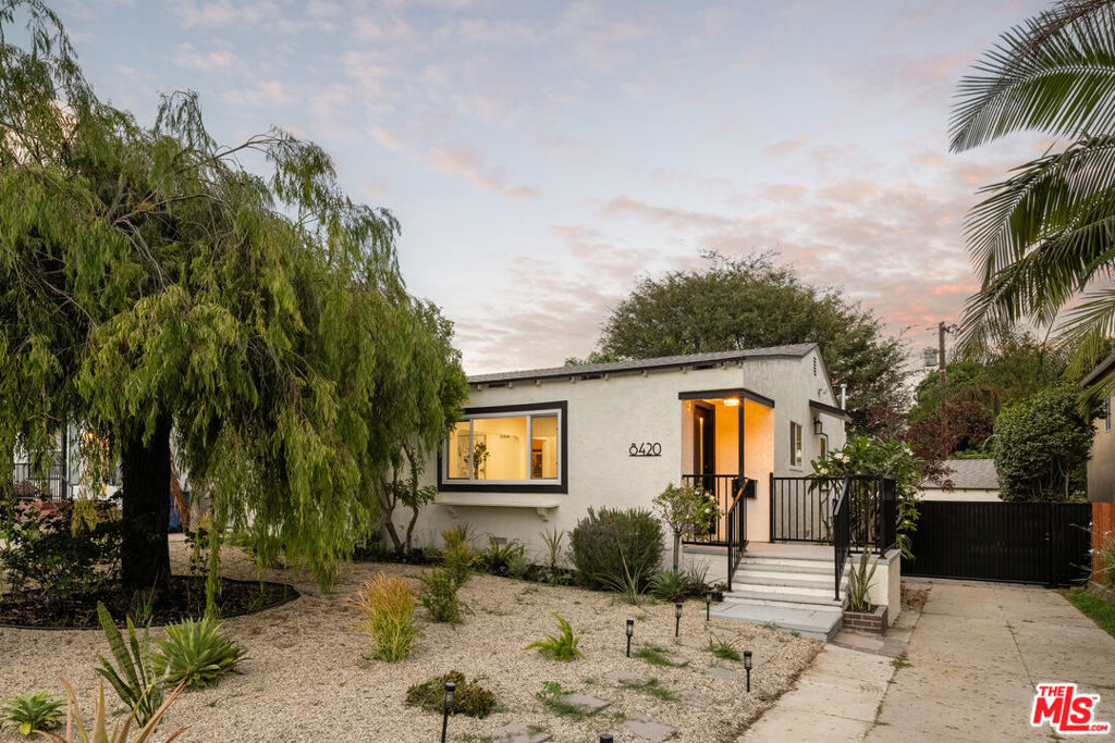 8420 Bleriot Avenue Property Photo 1