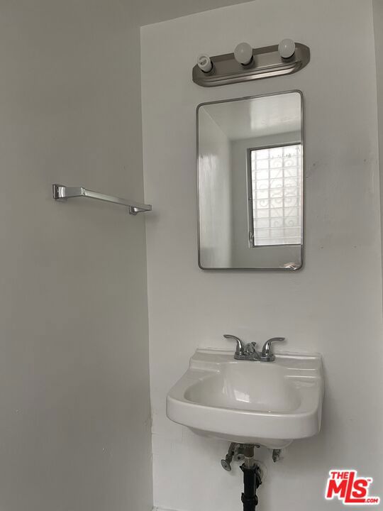 3749 Veteran Avenue Property Photo 18