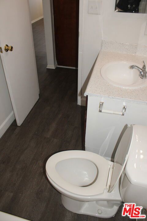 14108 Doty Avenue 31 Property Photo 11