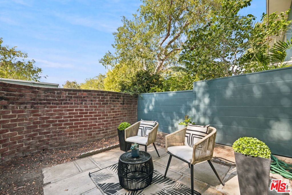 5328 1/2 Village Property Photo 19