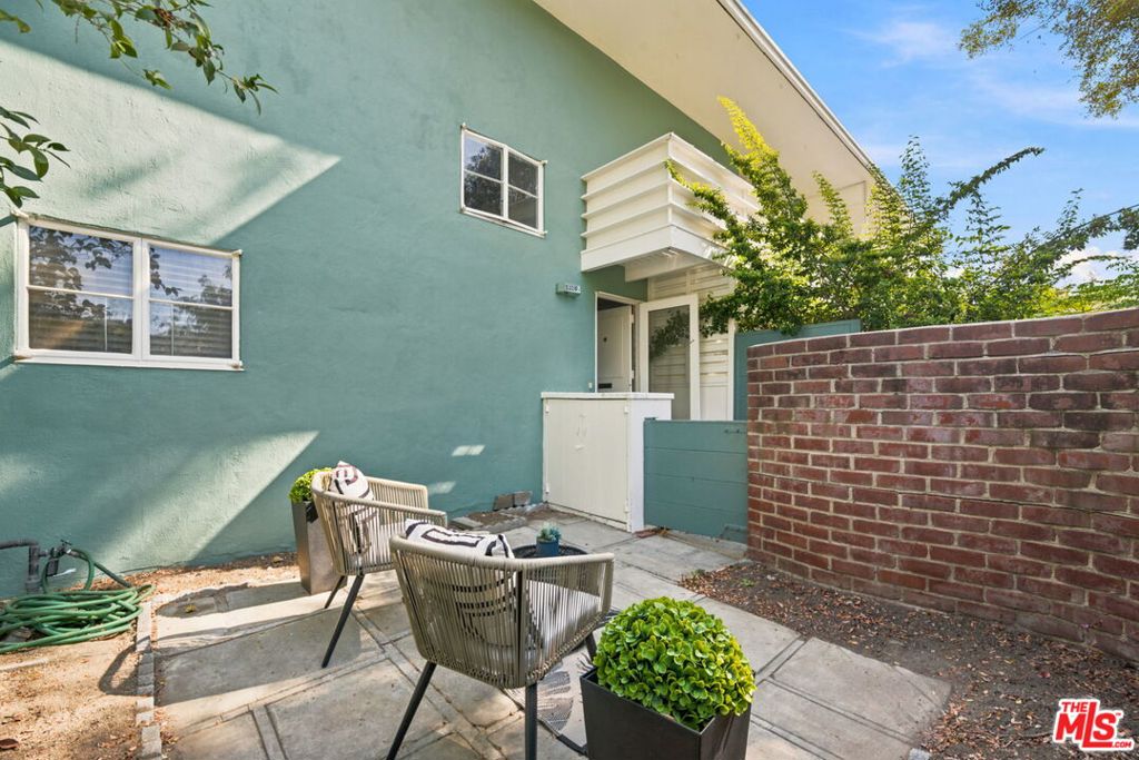5328 1/2 Village Property Photo 20